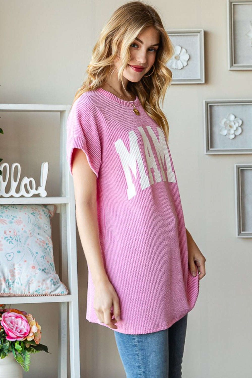 white and pink mama