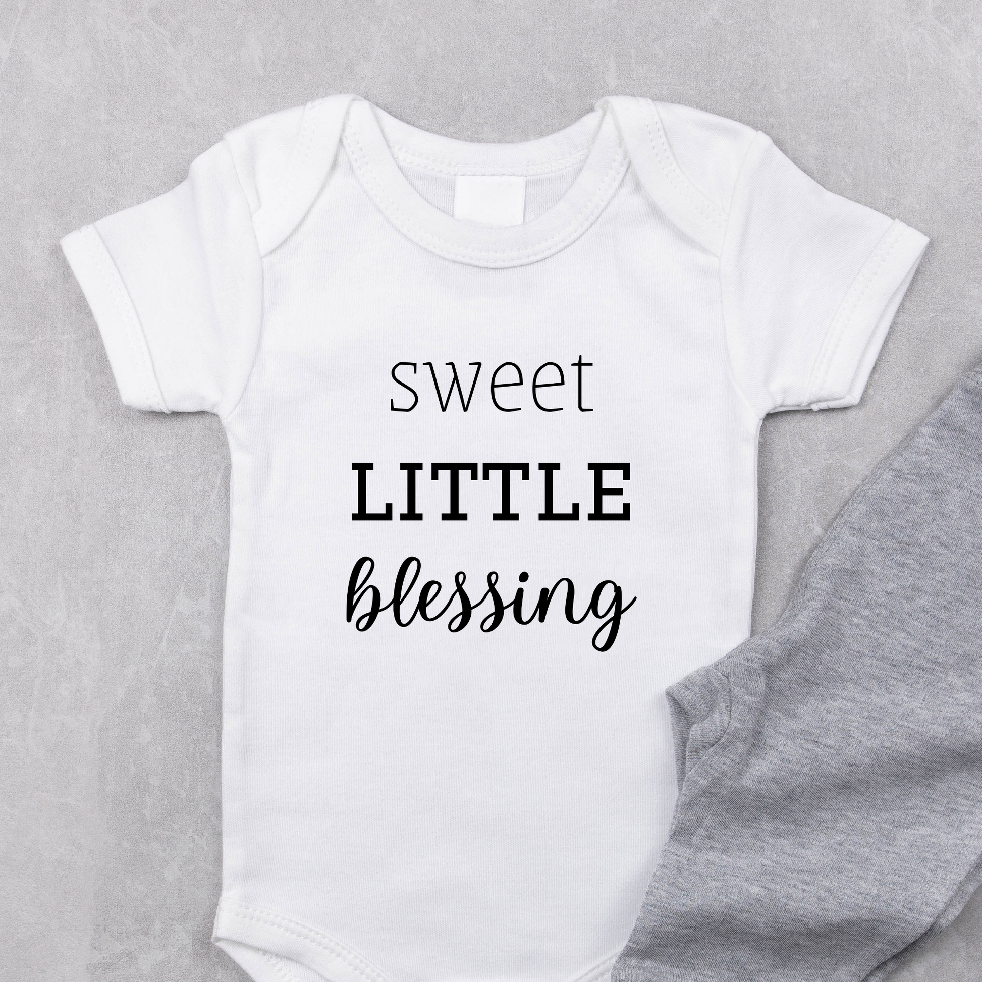 Baby outfit, Onesie Ideas, funny baby onesie, baby onesie ideas boy, newborn baby onesie ideas, baby outfits, newborn girls clothes, newborn clothing, baby outfits girl, cute newborn clothing, baby clothing, girl's clothing, baby outfit, cute baby clothes